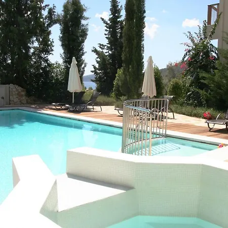 Princes ' Islands Luxury Residences * نيدري