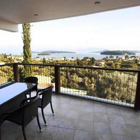 Princes ' Islands Luxury Residences بيت للعطل *